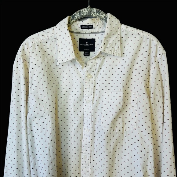 American Eagle Outfitters Men's White Dress Shirt with Red Dots - Picture 2 of 5